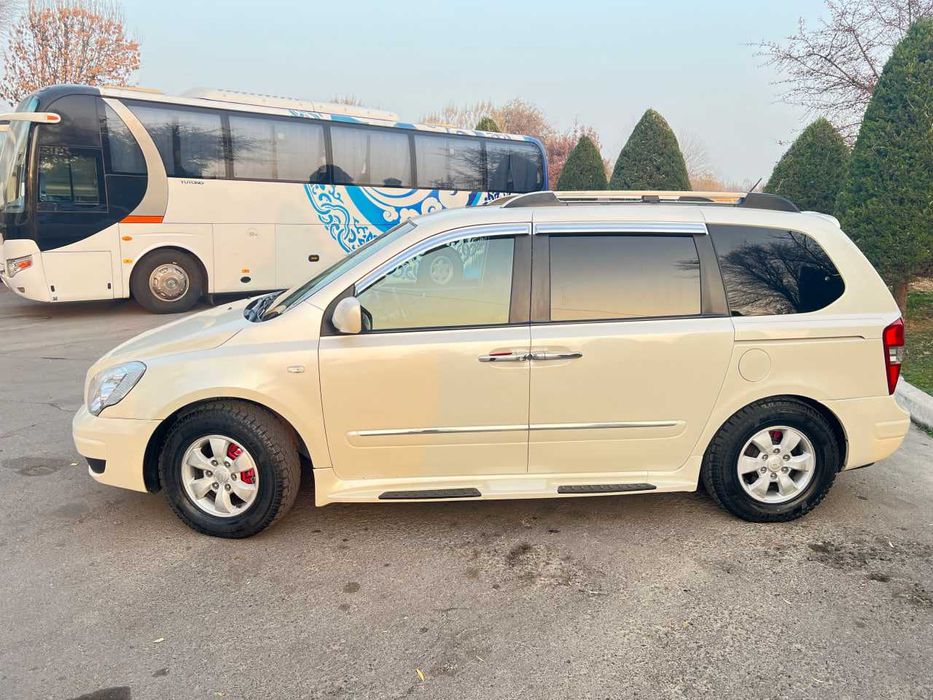 KIA Karnival - 2.7 9700 $