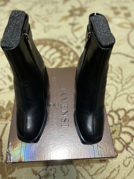 Женская кожанная обувь.