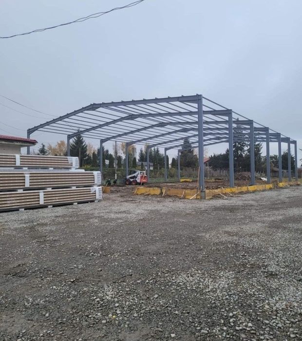 Vând structura metalica