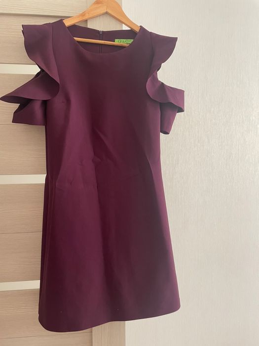 Продам одежду каждая за 3000