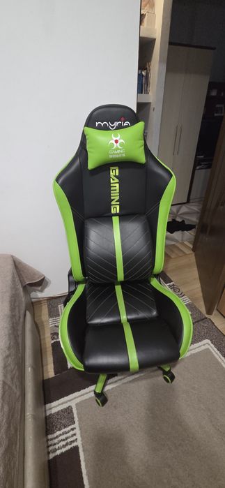 Scaun ergonomic (gaming)