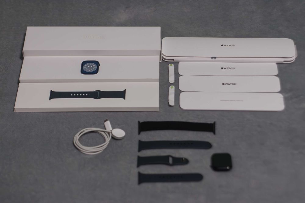 Apple Watch 8 98% baterie