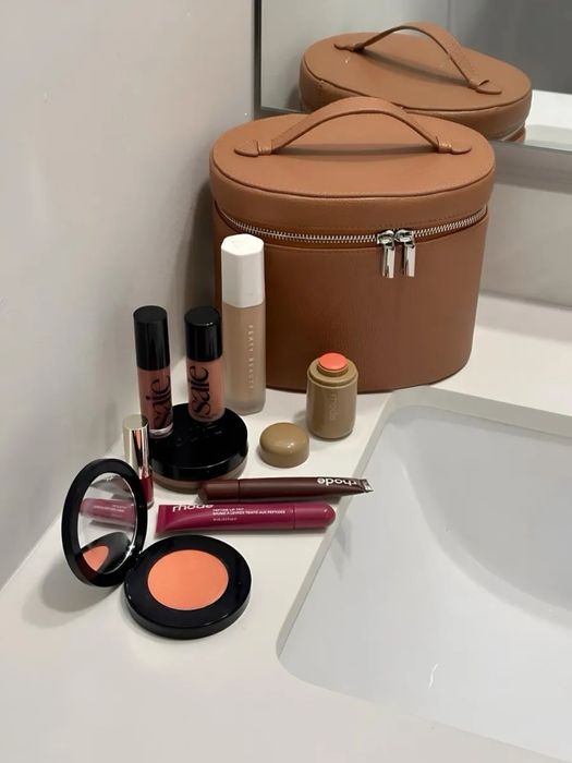 Продам косметичку