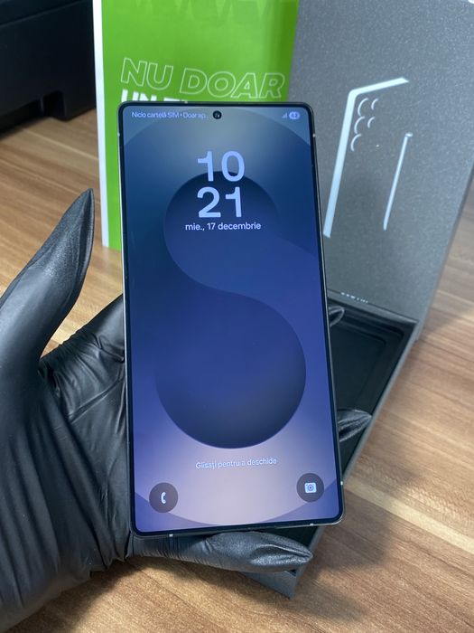 Samsung Galaxy s25 ultra • 256 GB • Titanium Jetblack