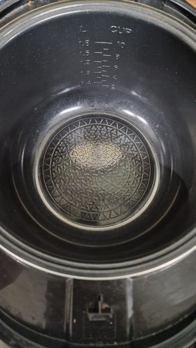 Продаётся мультиварока VITEK