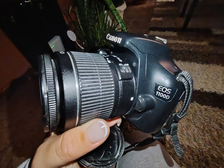 Фотоапарат Canon