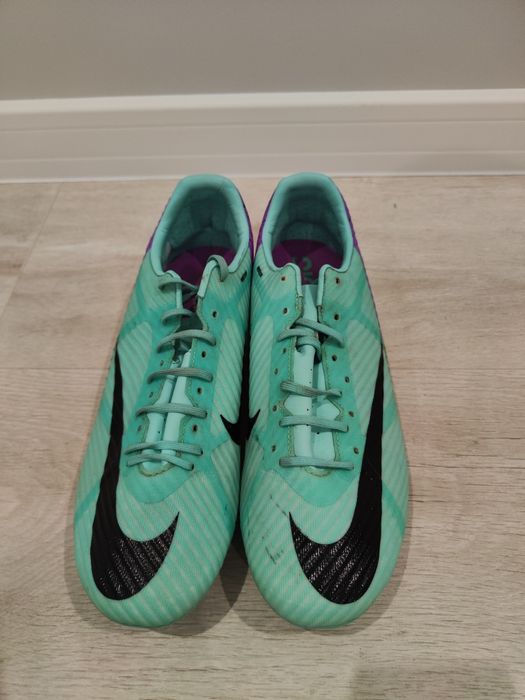 Бутонки Nike  Mercurial Zoom Vapor 15 Academy номер 42.