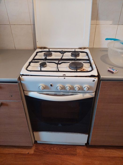 Продаётся газовая плита