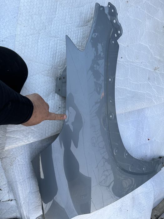 Aripă dreapta față toyota corola hybrid.