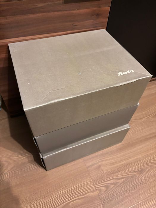 Дамски обувки “Bata” -естествена кожа