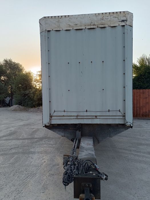 Паравоз прицеп сотилади йили 2003 холати яхши балон лари 100 %