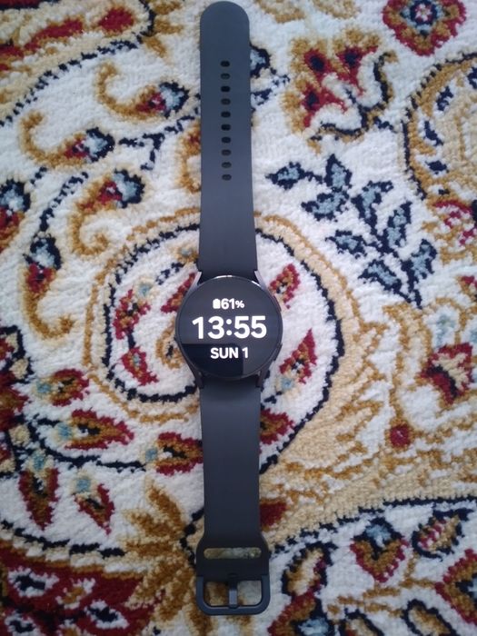 Продам самсунг вотч 5