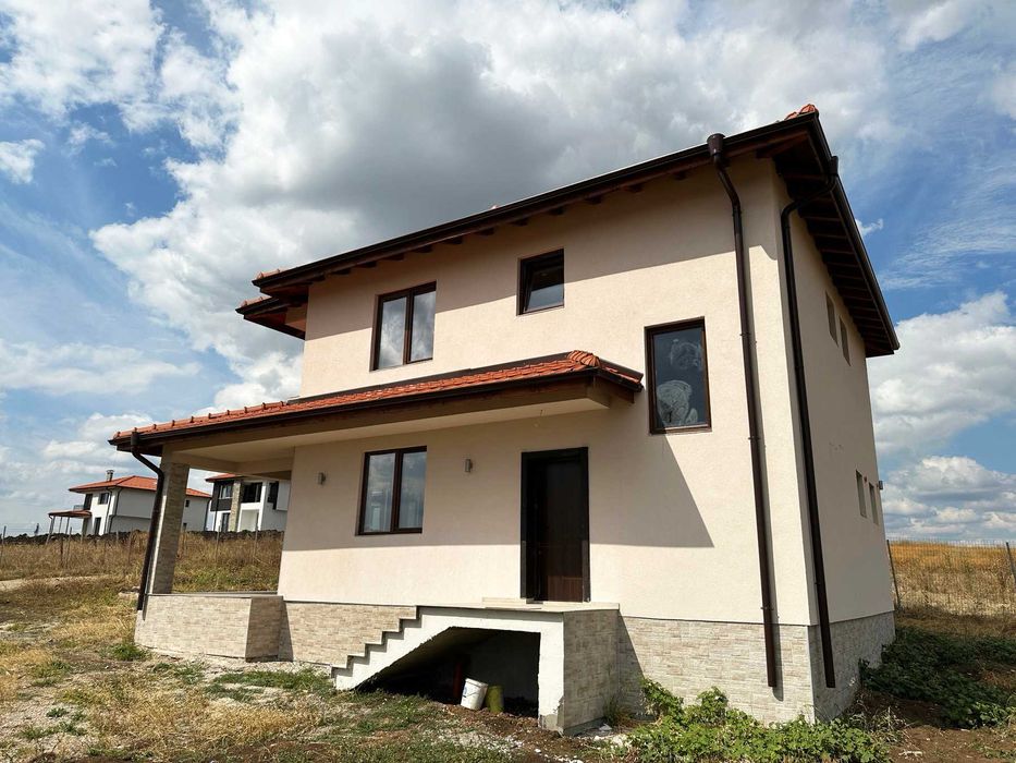 Продава се Къща в София, 7-ми 11-ти километър - 187 кв.м за 898 €/кв.м - Снимка #2