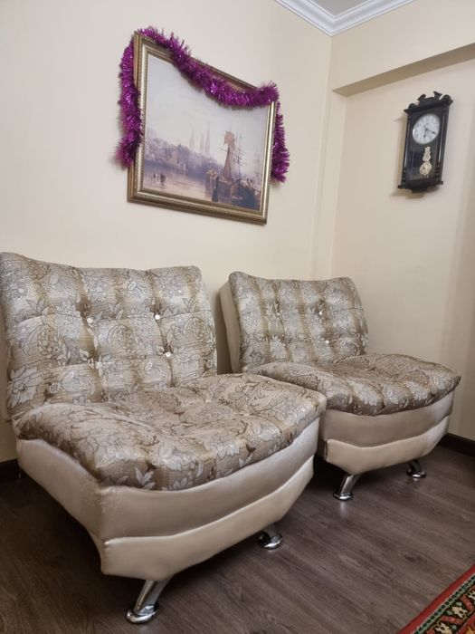 Диван и красла