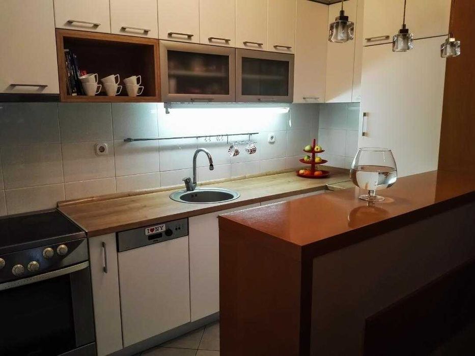 Дава се под наем Двустаен апартамент в София, Люлин 3 - 63 кв.м за 535.5 € - Снимка #2