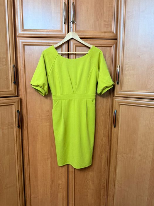 Продам платья 46 размера