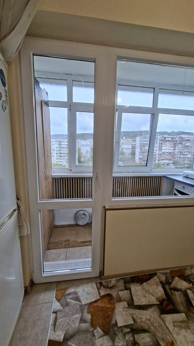 Дограма вратопрозорец Ролпласт