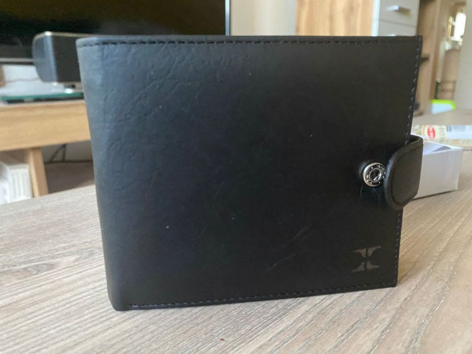 Мъжко портмоне от естествена италианска кожа – черно