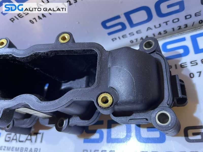 Galerie Admisie Dreapta cu Clapete VW Phaeton 3.0 TDI BMK 2002 - 2010 Cod 059129712N [B0002]