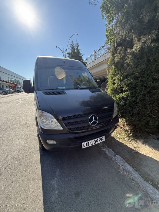 Mercedes-Benz Sprinter 2007 yil, choko rang, yaxshi holatda sotiladi