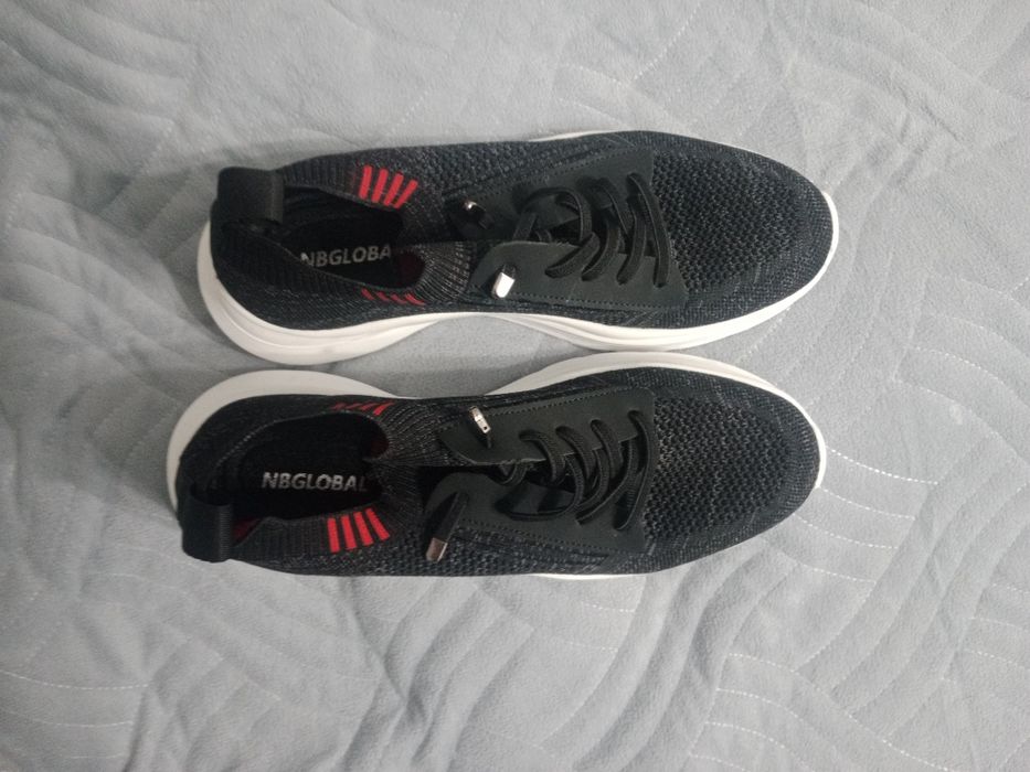 Совершенно новый обувь