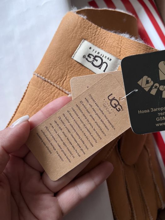Дамски ръкавици UGG xs нови
