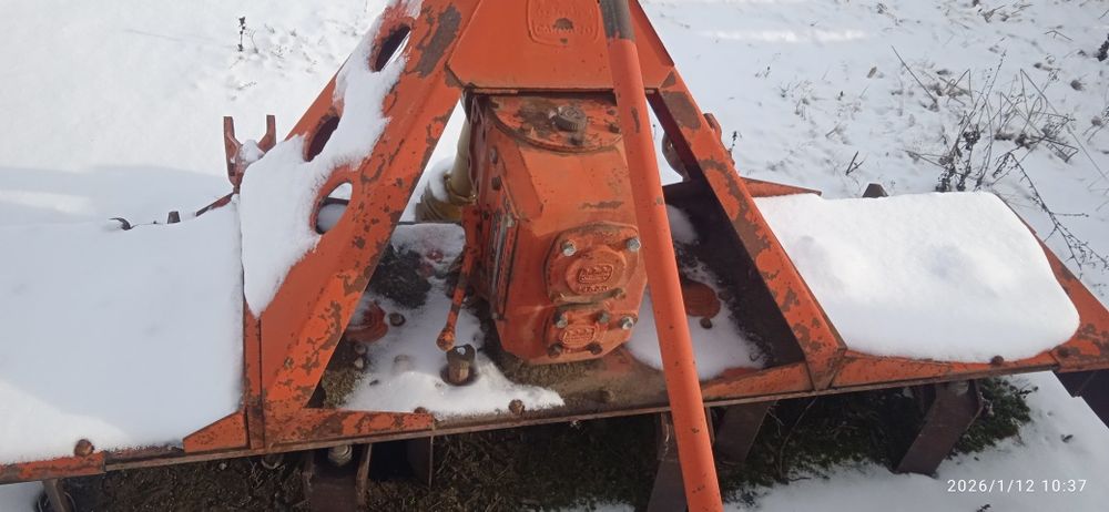 Vând freza verticala