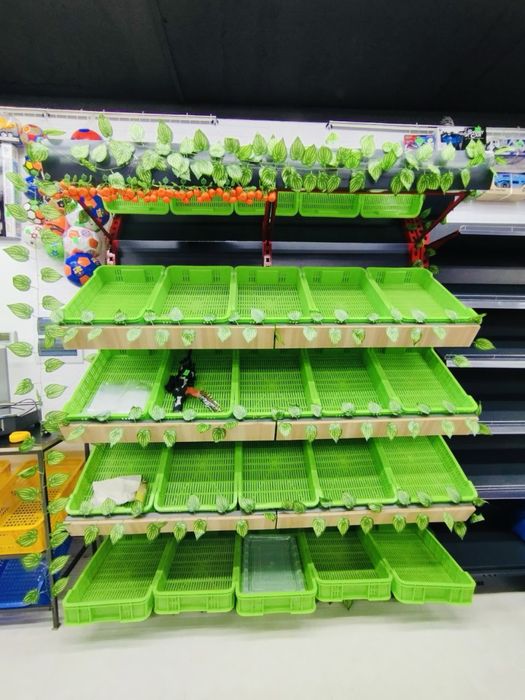 Торговое оборудование , стеллажи , витрины, холодильники