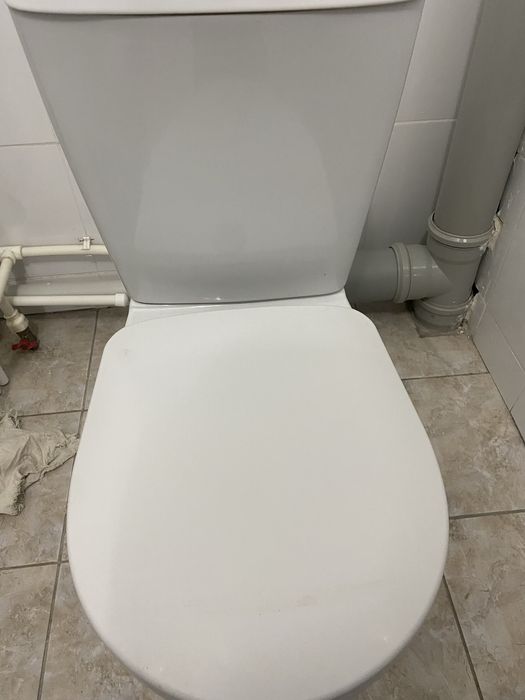 Продам унитаз в хорошем состоянии