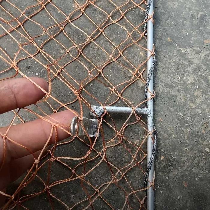 Универсальная автоматическая ловушка для охоты на  птиц