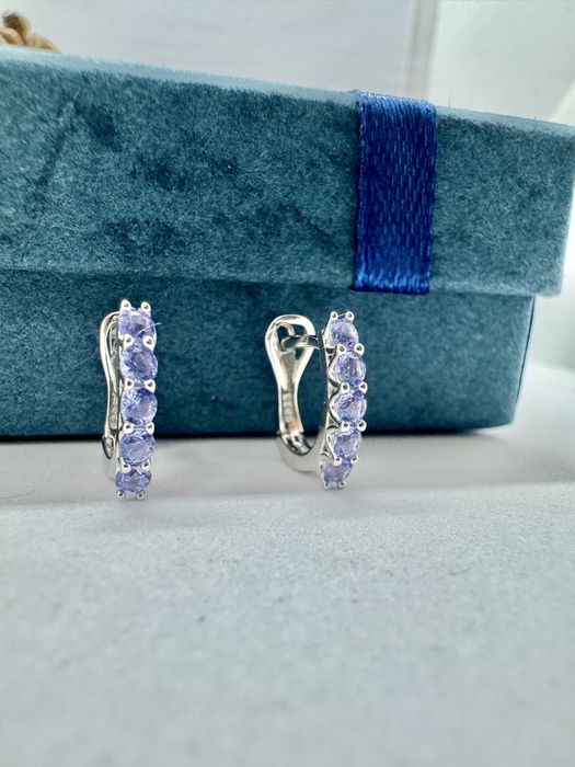Сребърни обеци с танзанит