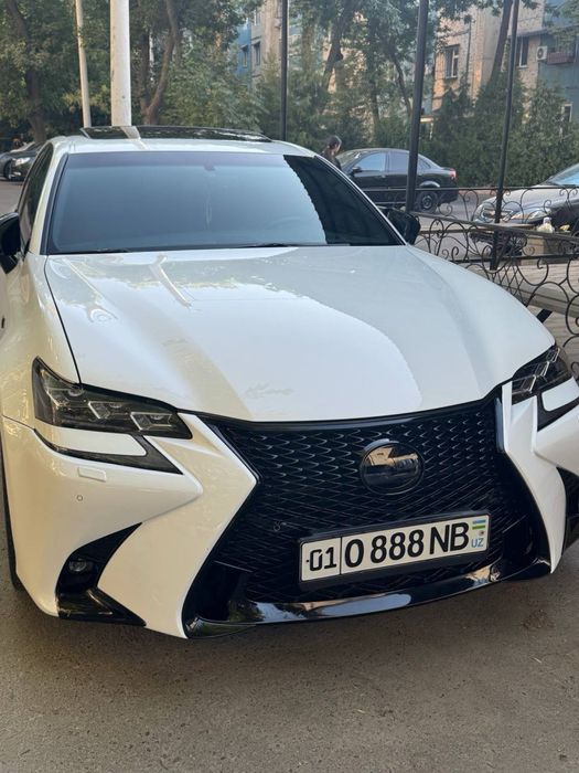 Продаю легендарный Lexus gs350