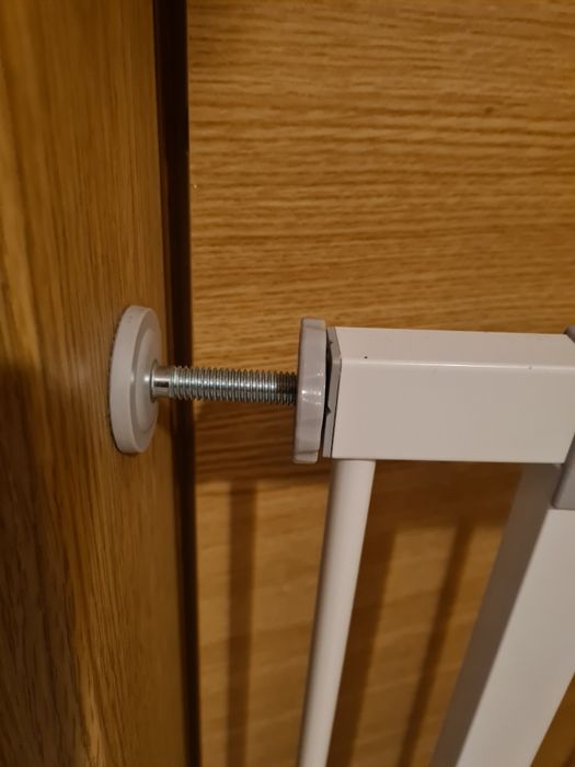 Babygate Hauck poarta de siguranta cu oprire 75-80 cm caini si copii