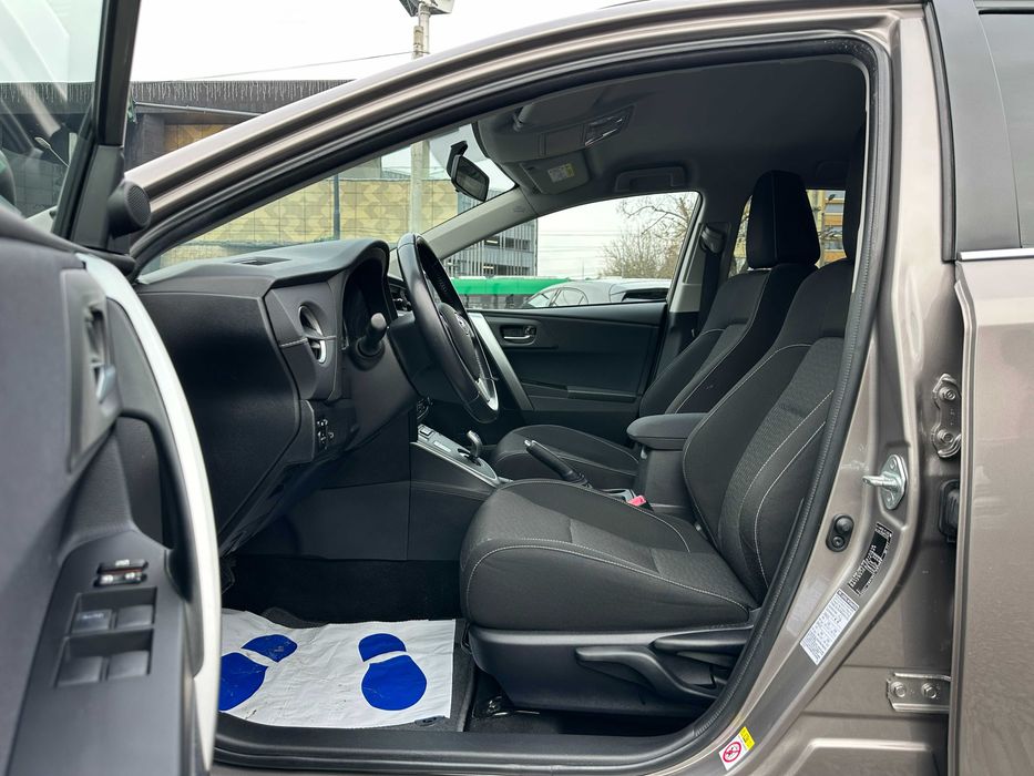 Toyota Auris 1.8L VVT-i Hybrid 2015 131.000 Km