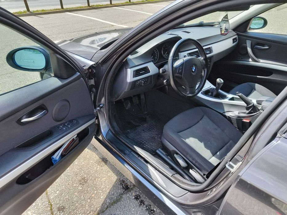 BMW E90 2006 benzina