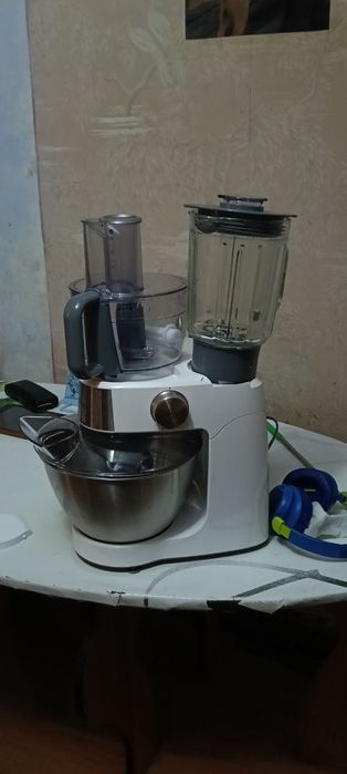 Кухонный комбайн новый