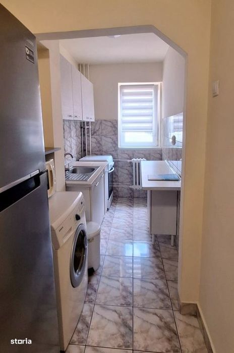 Inchiriere 2 camere Manastur, finisat modern, etaj intermediar