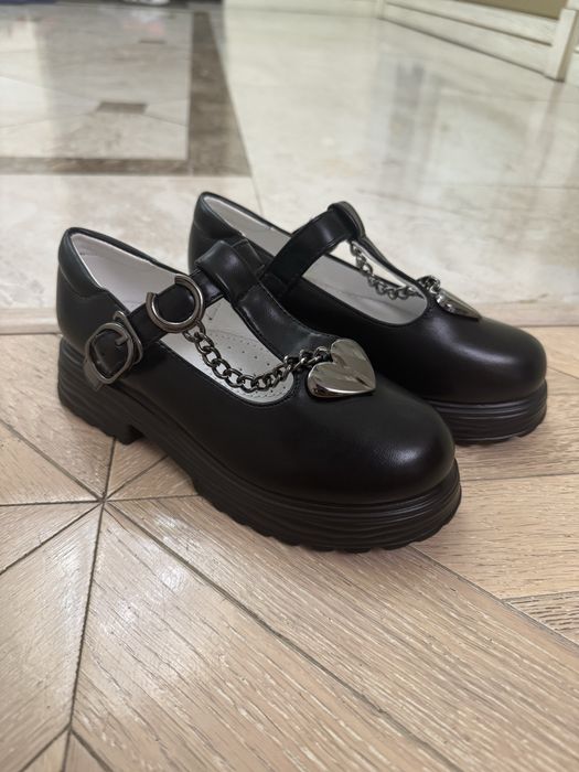 Туфли на девочек