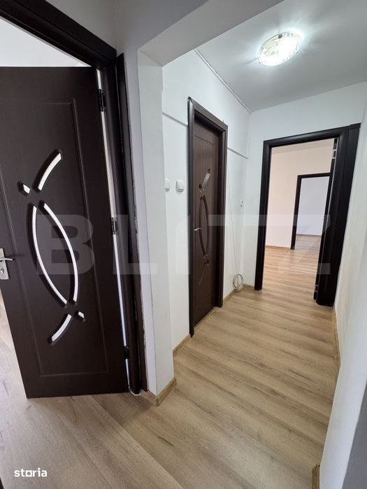 Apartament 3 camere, 45 mp, zona Craiovita Noua
