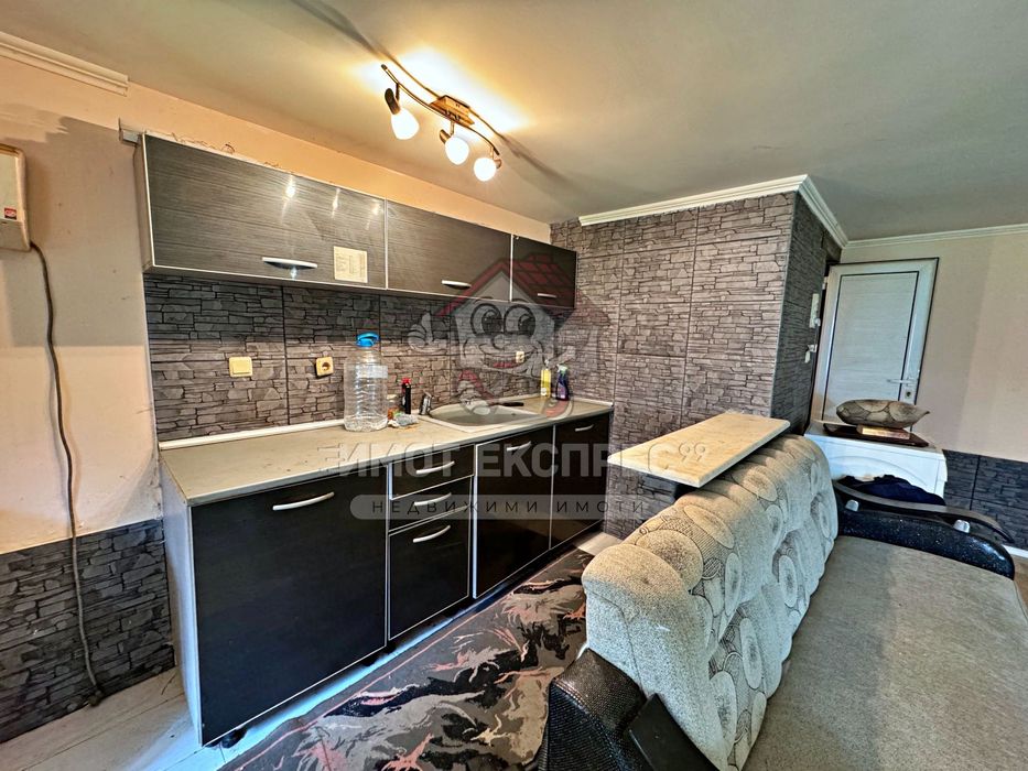 Продава се Етаж от къща в Асеновград - 178 кв.м за 675 €/кв.м - Снимка #23