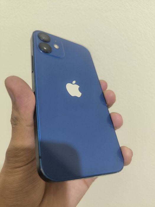 Iphone 12 mini  sotiladi.