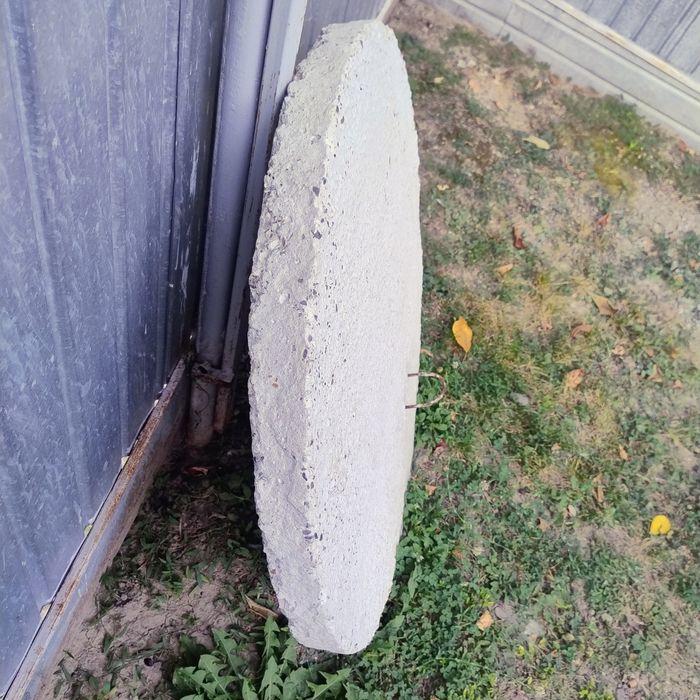 Capac din beton tuburi