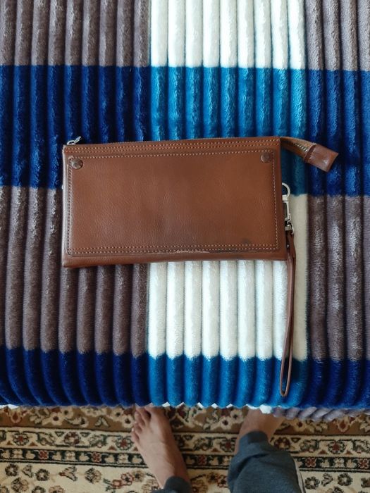 Продам барсетку.