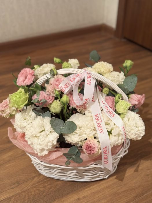 Гүл сатылады.                                                        .