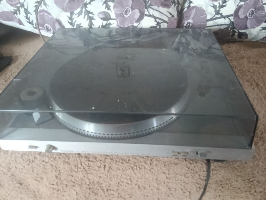 Vând amplituner Delia + Pick-up Unitra GS431