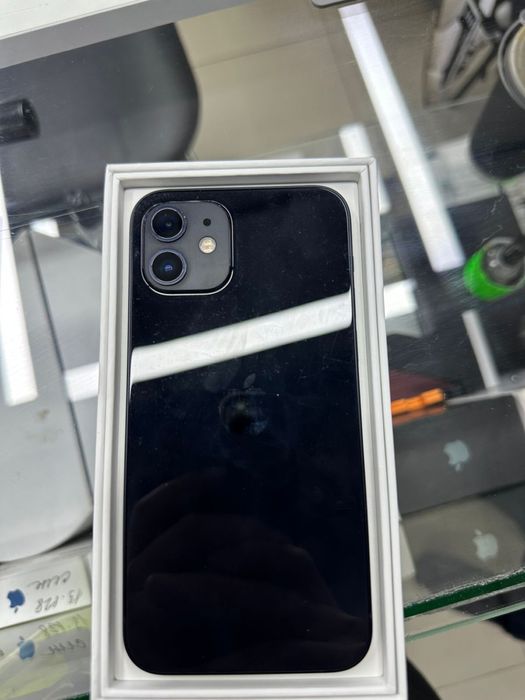 Продам Iphone 12 64 gb