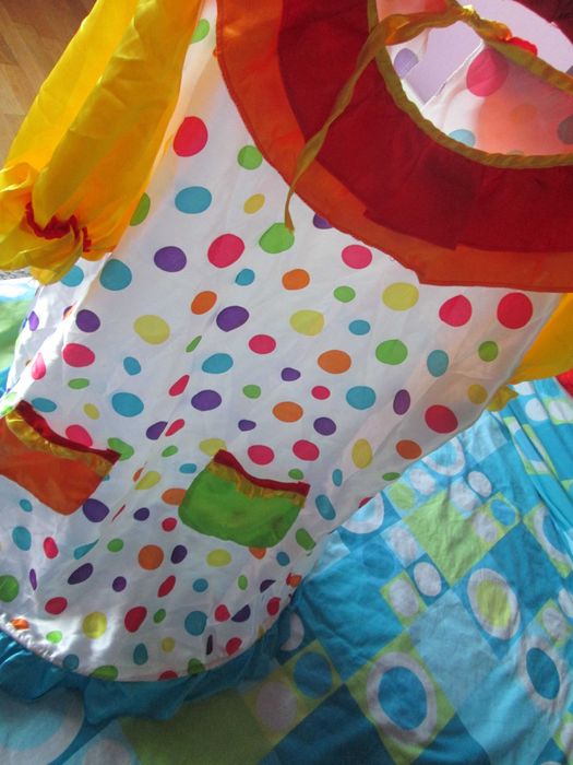 rochie vesela  serbari/carnaval fetite