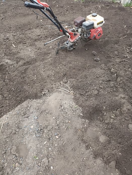 Вспашка земли вспашка земли