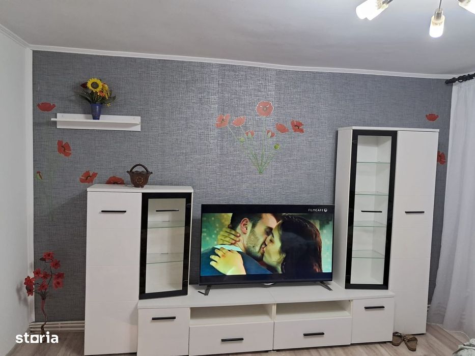 Ap 3 Camere 2 Bai Etaj 1 zona Lipovei 480 Euro