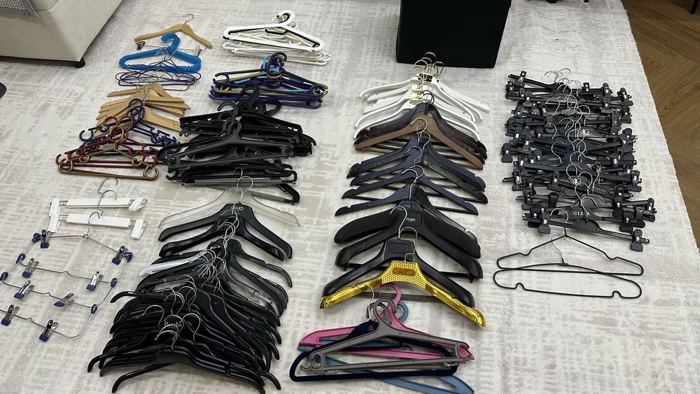 Вешалки для одежды